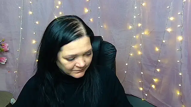 Snapshot of LauraFinn chatting on March 22, 7:17 pm LauraFinn online show from March 22, 7:17 pm