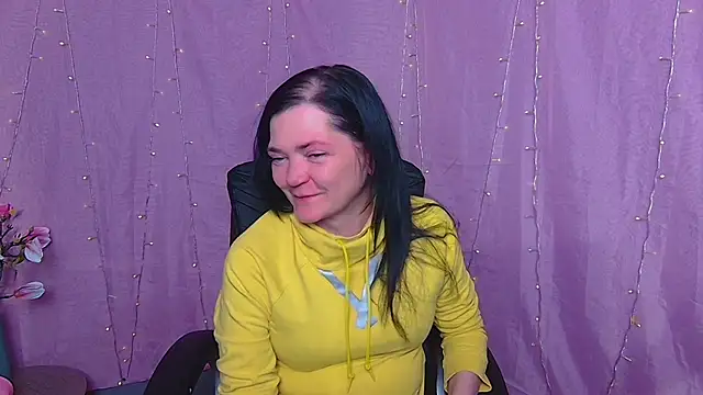 Snapshot of LauraFinn chatting on March 26, 7:19 pm LauraFinn online show from March 26, 7:19 pm