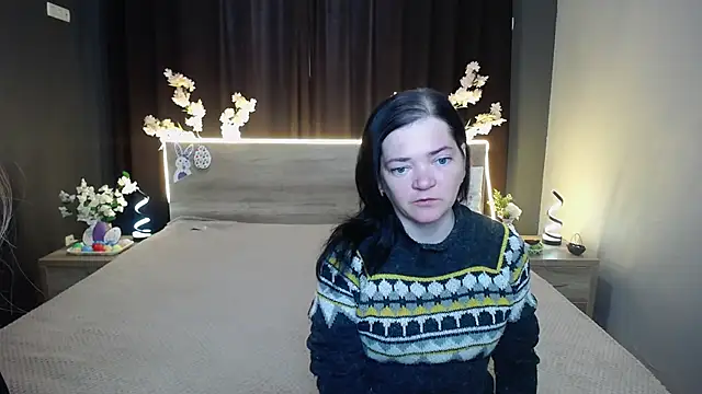 Snapshot of LauraFinn chatting on March 28, 9:31 am LauraFinn online show from March 28, 9:31 am