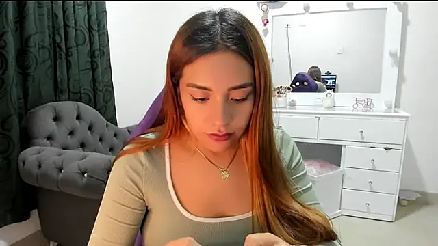 Snapshot of _cute_isabella chatting on April 9, 6:19 am cute isabella online show from April 9, 6:19 am