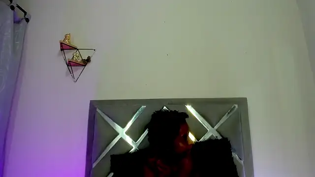 Snapshot of Emmaa_sweeet_ chatting on March 23, 7:51 pm Emmaa sweeet online show from March 23, 7:51 pm