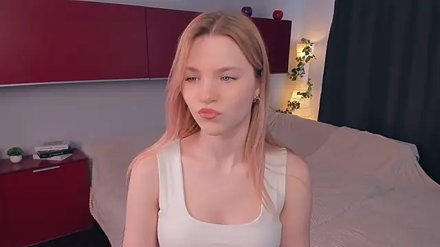 Snapshot of DelmaLasky chatting on March 26, 11:16 am DelmaLasky online show from March 26, 11:16 am