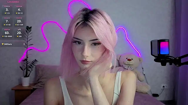 kittysocutie online show from July 7, 12:24 am