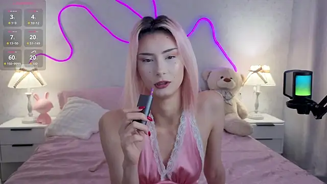 kittysocutie online show from July 30, 12:31 am