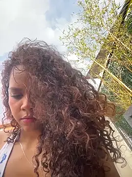 CurlyOopsieXXX online show from June 15, 9:28 pm