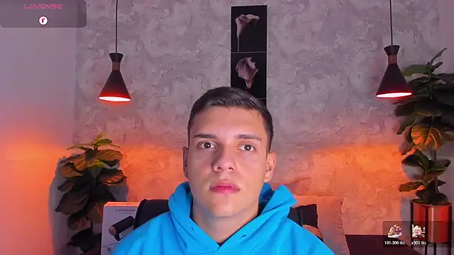 Snapshot of ian_jacob chatting on March 24, 8:14 pm ian jacob online show from March 24, 8:14 pm