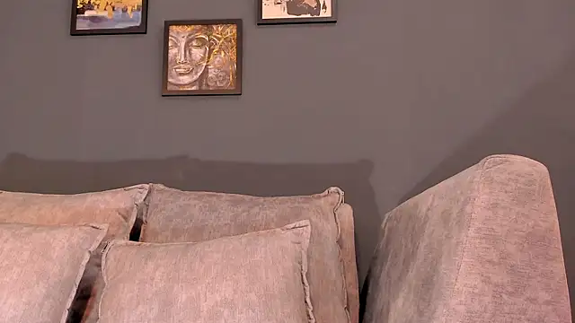 Snapshot of ReubenandScott chatting on March 21, 8:34 pm ReubenandScott online show from March 21, 8:34 pm