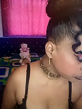Snapshot of KAYLA_48_ chatting on April 23, 8:00 pm KAYLA 48 online show from April 23, 8:00 pm