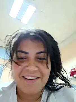 Snapshot of HotCubaLinda chatting on March 20, 4:28 am HotCubaLinda online show from March 20, 4:28 am