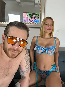 HotKingAndQueenvnz online show from February 11, 3:33 am