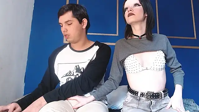 Snapshot of Fantasy-Dreams chatting on March 24, 2:11 pm Fantasy-Dreams online show from March 24, 2:11 pm