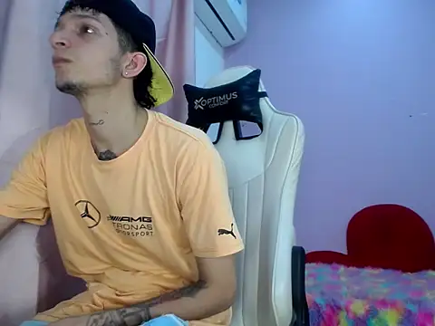 Hot Gaara  online show from March 19, 3:21 am