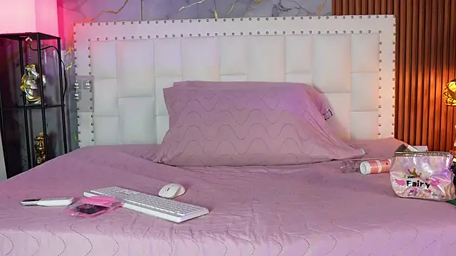 QuickHookupp online show from July 3, 3:02 am