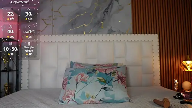 QuickHookupp online show from July 30, 2:43 am