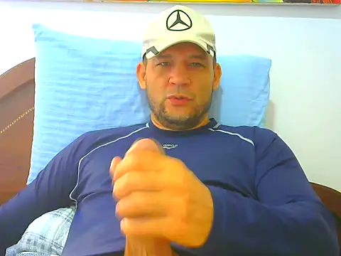 Snapshot of altenori chatting on March 20, 2:33 pm altenori online show from March 20, 2:33 pm