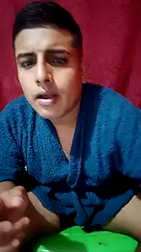 ZaGros0713 online show from March 27, 11:48 pm