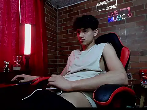 Kurtt   online show from March 24, 8:47 pm