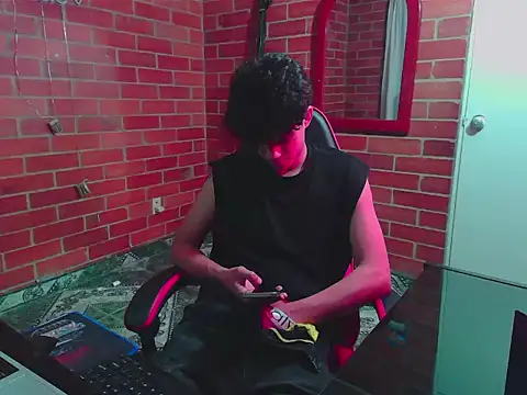 Kurtt   online show from April 14, 5:13 am