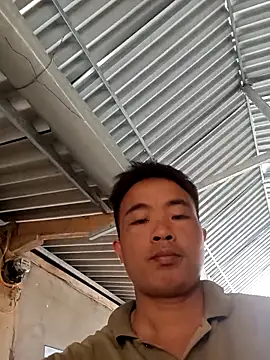 boy-pho- online show from March 24, 3:55 am