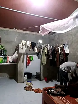 boy-pho- online show from March 25, 10:21 am