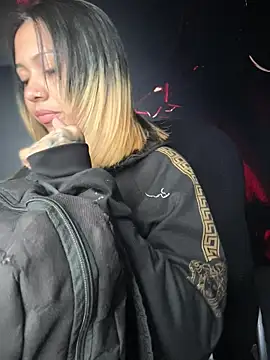 Snapshot of Laila_LS chatting on March 22, 1:25 pm Laila LS online show from March 22, 1:25 pm