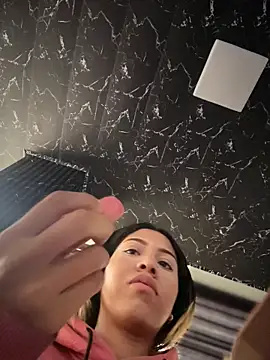 Snapshot of Laila_LS chatting on March 27, 2:39 pm Laila LS online show from March 27, 2:39 pm