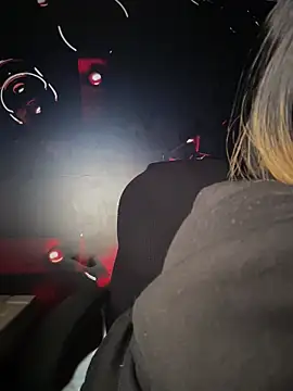 Snapshot of Laila_LS chatting on March 28, 1:33 pm Laila LS online show from March 28, 1:33 pm