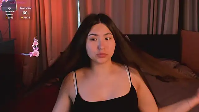 IceIcebabe  online show from June 5, 1:12 am