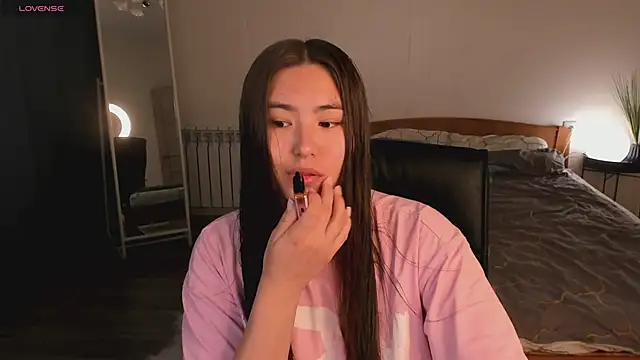 IceIcebabe  online show from July 15, 1:00 am