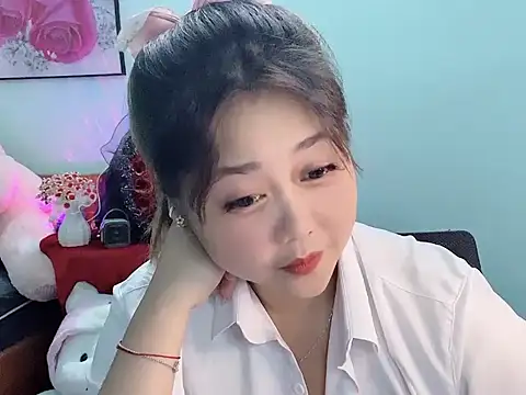 Snapshot of Nhanlu009 chatting on April 5, 9:56 pm Nhanlu009 online show from April 5, 9:56 pm