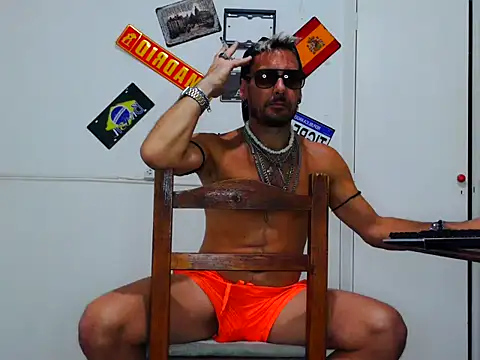 Snapshot of freddymdq100 chatting on March 22, 2:37 am freddymdq100 online show from March 22, 2:37 am