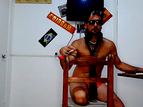 Snapshot of freddymdq100 chatting on March 28, 10:20 pm freddymdq100 online show from March 28, 10:20 pm