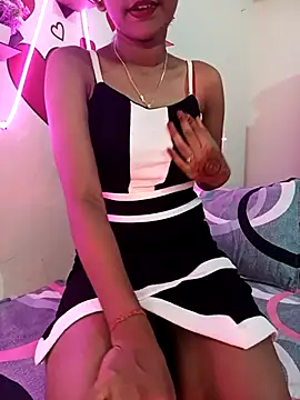 Snapshot of Sona_Babes chatting on March 26, 1:55 am Sona Babes online show from March 26, 1:55 am