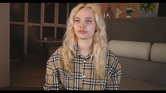  miablonde online show from March 24, 5:40 pm