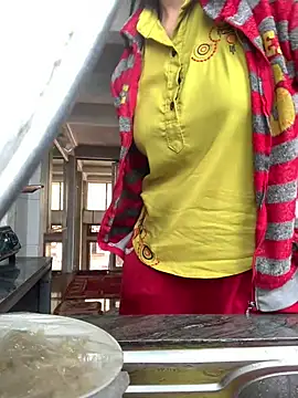 Snapshot of tieuvy6 chatting on March 27, 4:07 am tieuvy6 online show from March 27, 4:07 am