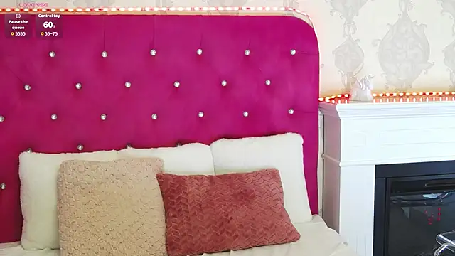 Snapshot of GiaGlaze chatting on March 19, 1:59 pm GiaGlaze online show from March 19, 1:59 pm