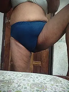 Snapshot of hottsexyy chatting on July 18, 3:11 am hottsexyy online show from July 18, 3:11 am