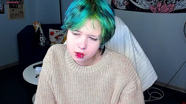 LittleKittenStar online show from March 24, 3:00 am