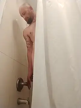 Snapshot of riotstarter187 chatting on March 26, 8:20 am riotstarter187 online show from March 26, 8:20 am