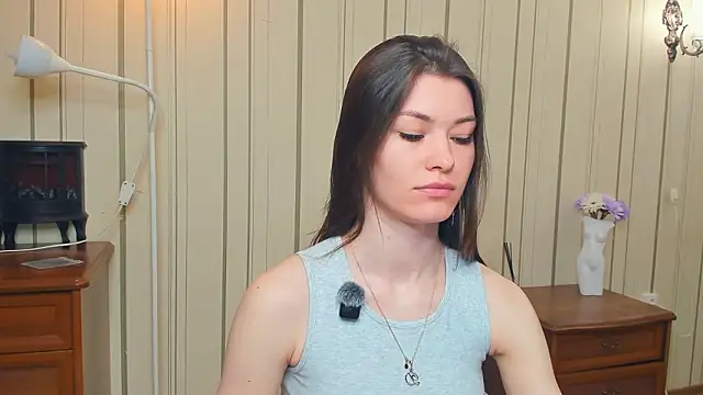 Snapshot of JulissaLipoma chatting on March 27, 7:36 am JulissaLipoma online show from March 27, 7:36 am