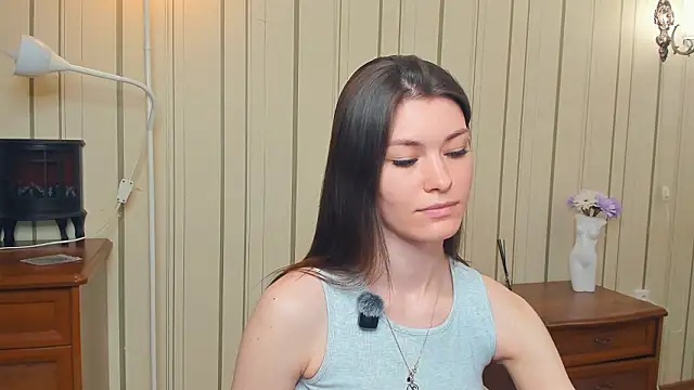 Snapshot of JulissaLipoma chatting on March 27, 8:26 am JulissaLipoma online show from March 27, 8:26 am