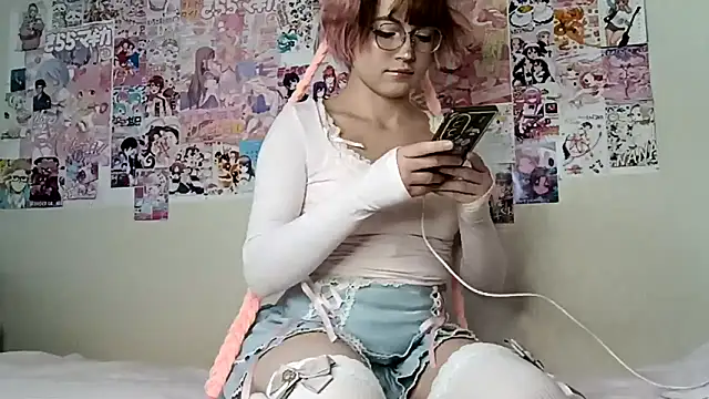 Snapshot of Kaehatsu chatting on March 31, 9:43 am Kaehatsu online show from March 31, 9:43 am