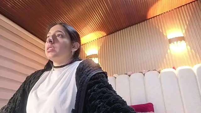 Snapshot of Melannyy_V chatting on March 24, 12:54 pm Melannyy V online show from March 24, 12:54 pm