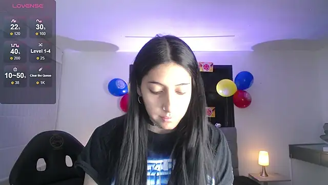 Melannyy V online show from June 25, 1:04 pm