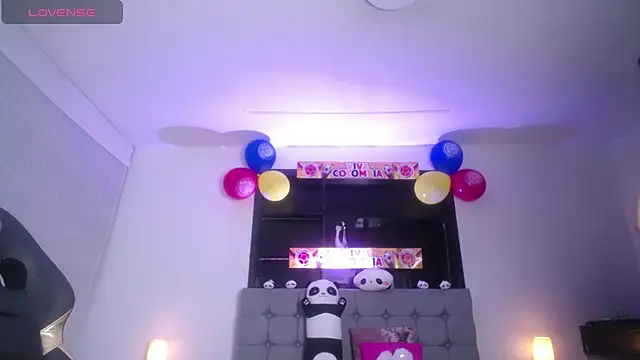 Melannyy V online show from July 4, 1:17 pm