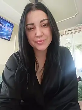 Snapshot of Elsie-Nora chatting on May 28, 6:43 am Elsie-Nora online show from May 28, 6:43 am