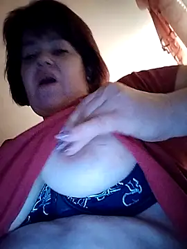 Snapshot of ViktoriaToytor55 chatting on March 26, 8:36 pm ViktoriaToytor55 online show from March 26, 8:36 pm