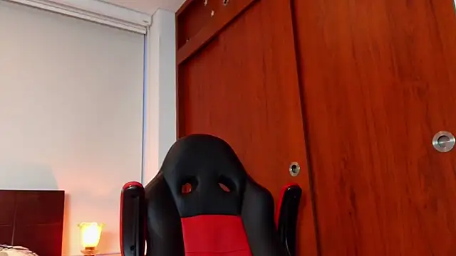 Snapshot of JAYCAM_ chatting on March 25, 8:15 pm JAYCAM online show from March 25, 8:15 pm