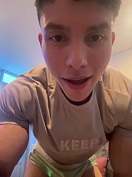 Snapshot of JAYCAM_ chatting on June 19, 2:54 pm JAYCAM online show from June 19, 2:54 pm
