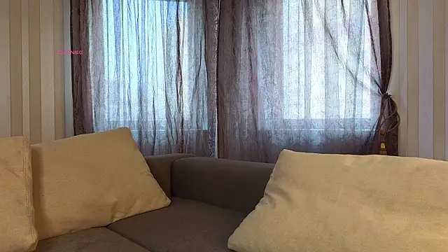 Snapshot of GladyDarras chatting on March 28, 4:23 am GladyDarras online show from March 28, 4:23 am